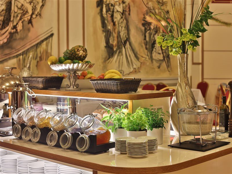 Hotell Ariston 4*