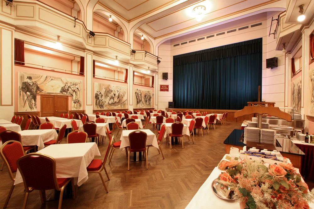 Hotell Ariston 4*