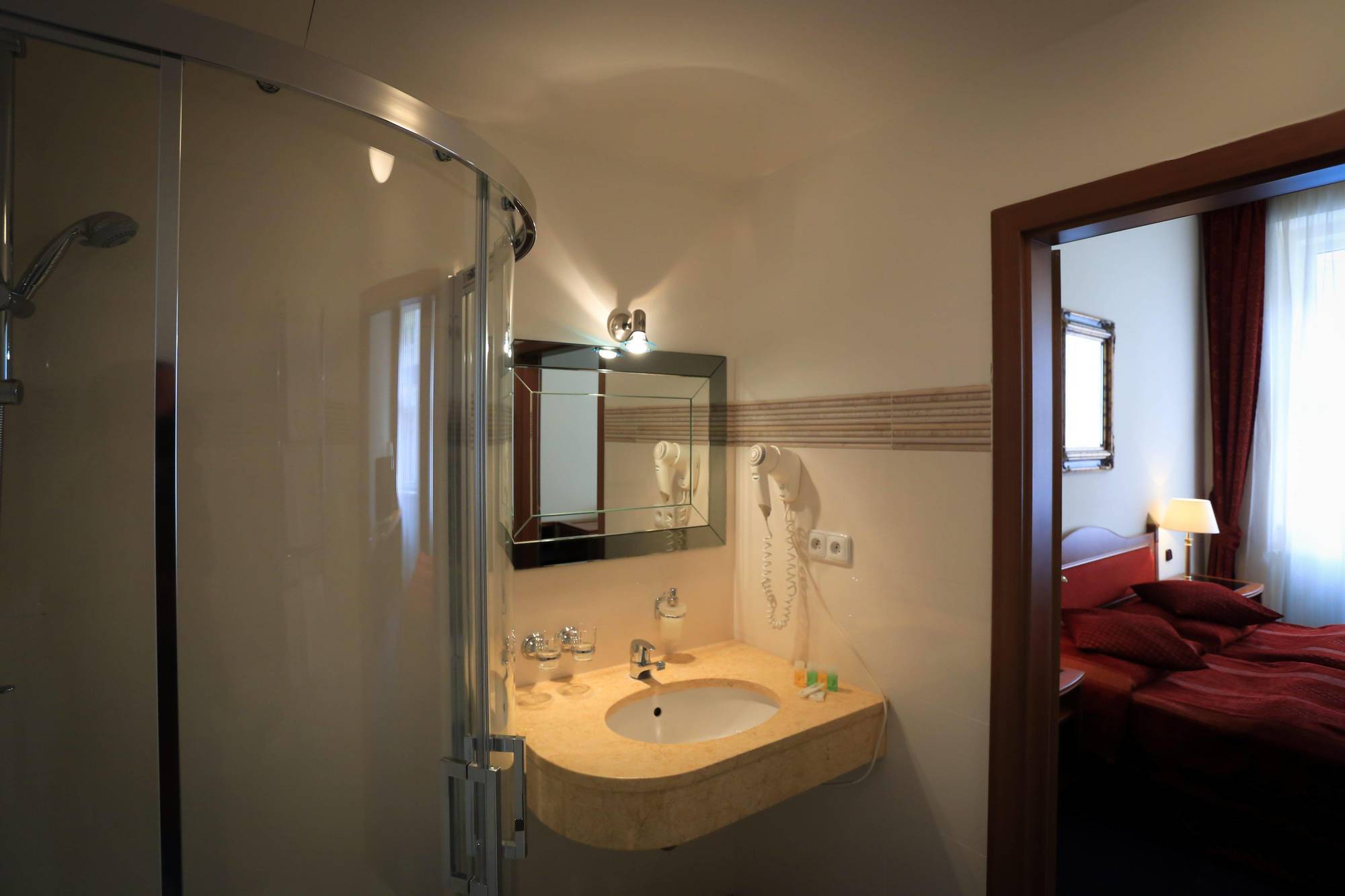 Hotell Ariston Prag