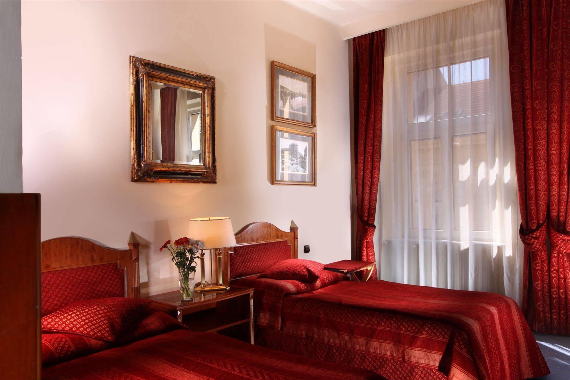 Hotell Ariston